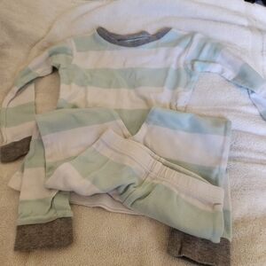 A great set  Burts Bee 3T